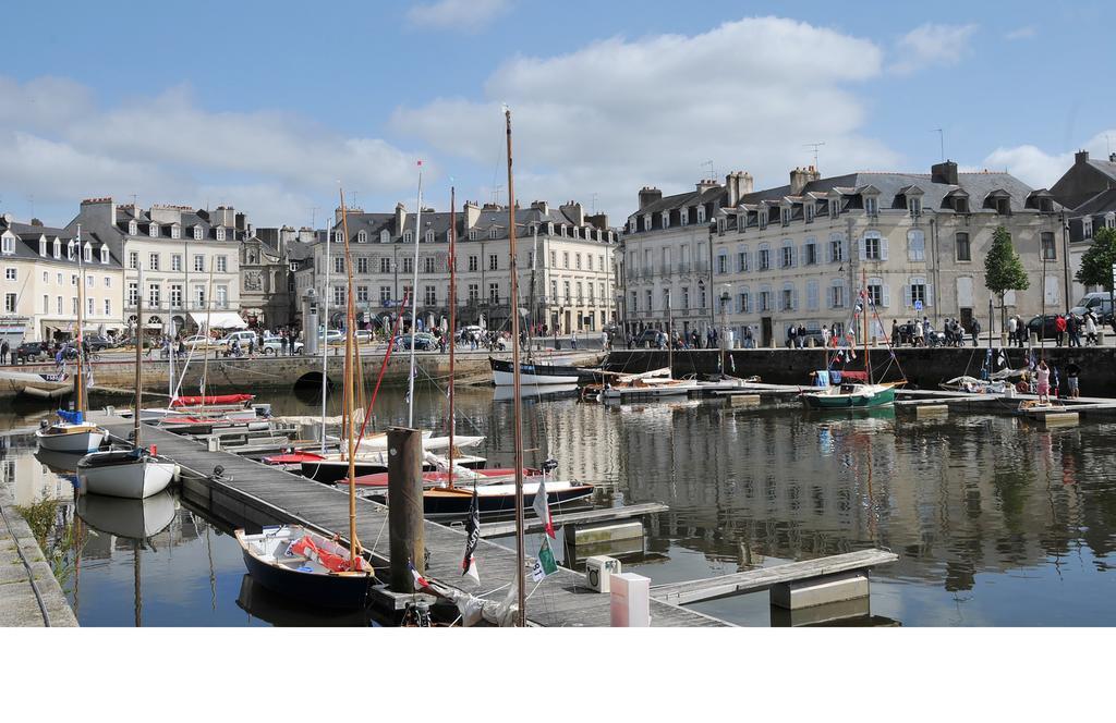 Une Suite A Vannes Exterior photo